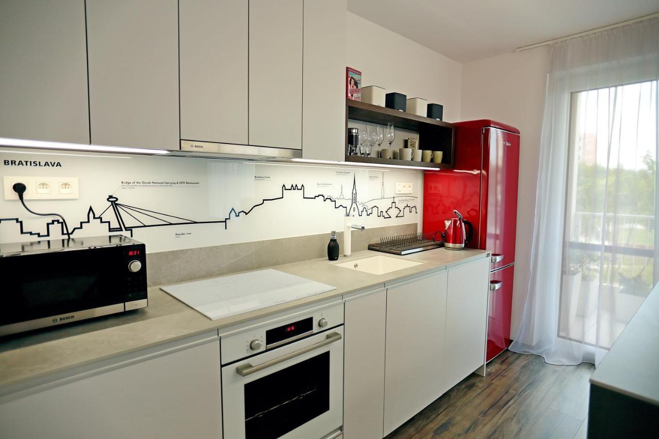 Modern Apartment Near The City Centre Urban Bratislava Exterior photo