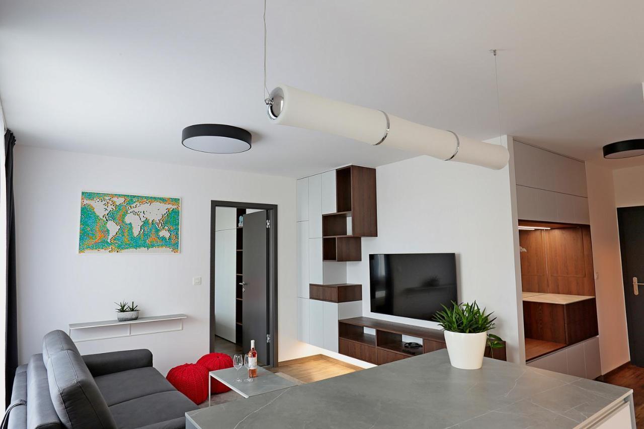 Modern Apartment Near The City Centre Urban Bratislava Exterior photo